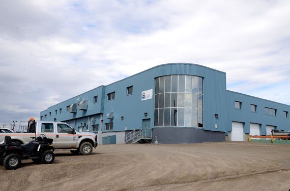 Nunavut power company votes for new contract